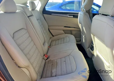 2016 Ford Fusion Se z USA, uszkodzony, nr VIN 3FA6P0H70GR274886